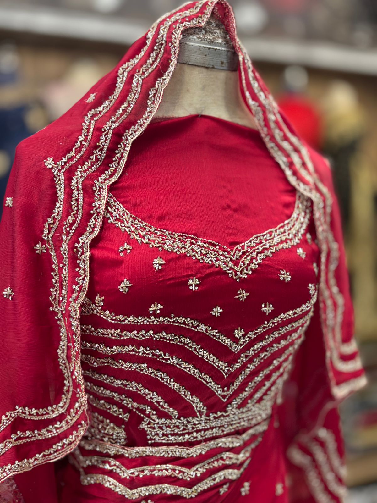 Crimson Dynasty[UNSTITCHED]